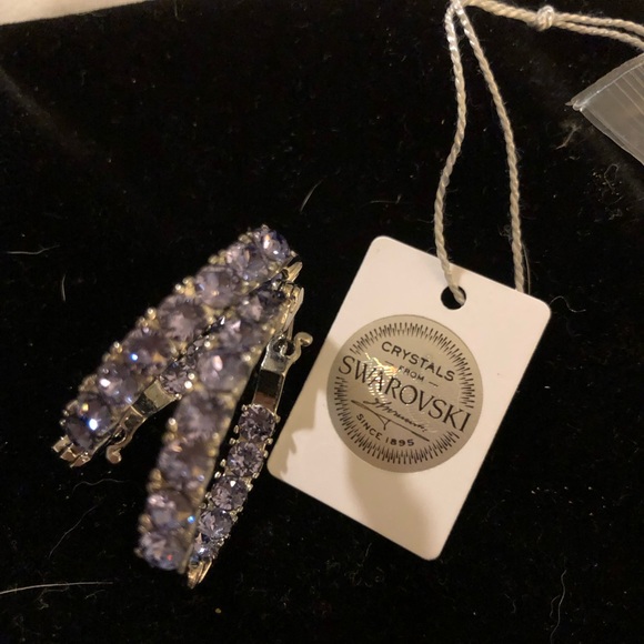 Beautiful Crystal Tanzanite earrings- brand new in original packing - Picture 2 of 5